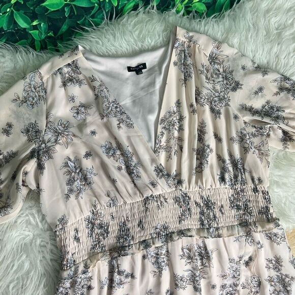 Express pink floral spring and summer party dress plus size - Picture 3 of 9